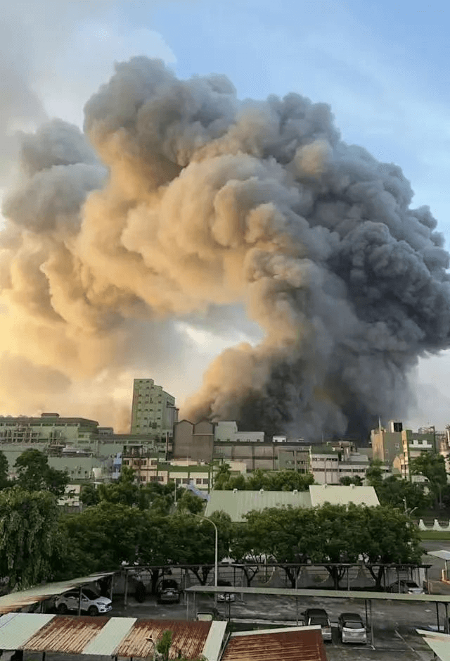 一場(chǎng)本可避免的火災(zāi)，敲響了工廠充電安全的警鐘。